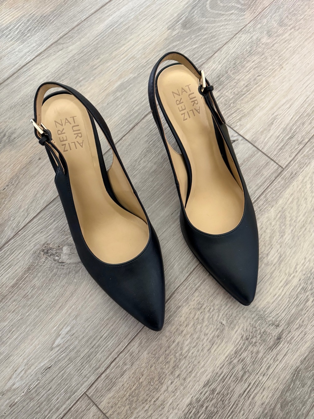 Naturalizer Black Pointed Toe Slingback Heels